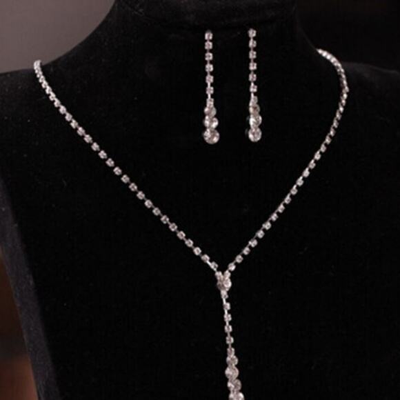 3 Piece Gold Star Necklace & Earring Set - Picture 3 of 7